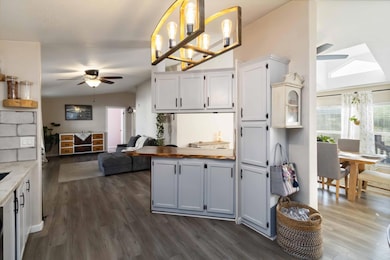 8229 Coed Ln, Sacramento, CA 95828 - photo 3