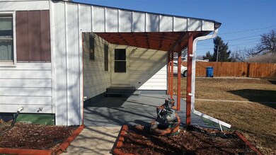 649 Stephan Ave, Waterloo, IA 50701 - photo 3