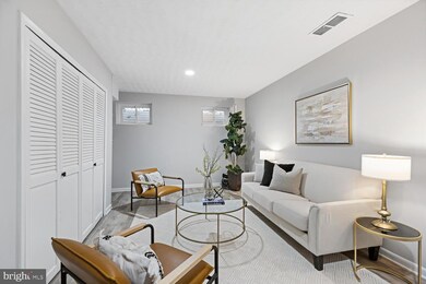 5922 Merritt Place, Falls Church, VA 22041 - photo 7