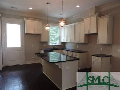 720 Price St Kitchen