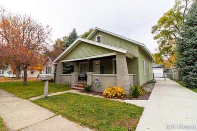 127 Frontenac (2 of 24)