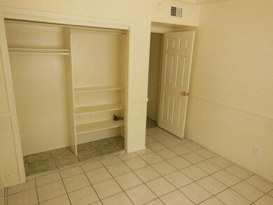 Vine Bedroom 2