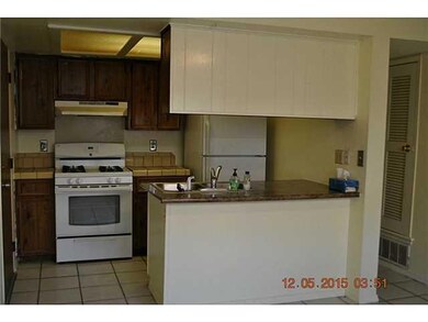 10612 Springwood Dr unit C, El Paso, TX 79935 - photo 3