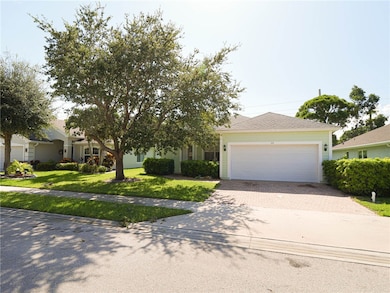 310 Briarcliff Cir, Sebastian, FL 32958 - photo 3