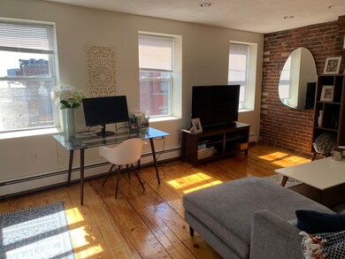45 Fleet St unit 5A, Boston, MA 02109 - photo 2