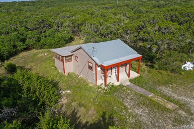 1820 Private Road 233, Hondo, TX 78861 - photo 4