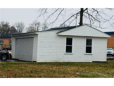 5381 Ridgewood St, Lorain, OH 44055 - photo 2