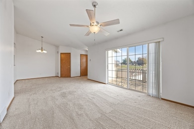 1370 44th St unit E, Marion, IA 52302 - photo 5