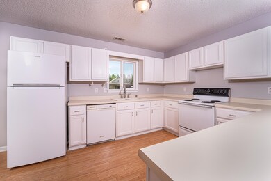 510 Luther Banks -  (4)