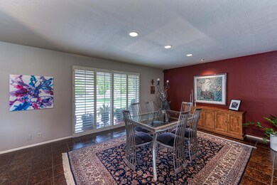 007_Dining Room