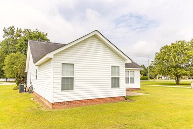 431 Vernon White Rd, Winterville, NC 28590 - photo 4