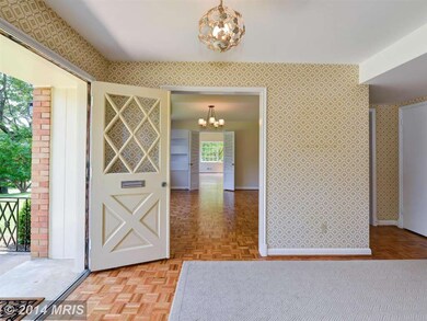 7214 Park Terrace Dr, Alexandria, VA 22307 - photo 5