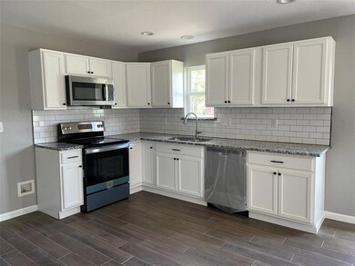 707 Mill St, Gainesville, TX 76240 - photo 5