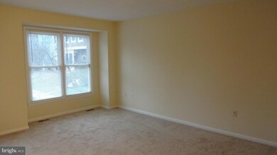 4228 Red Maple Ct, Burtonsville, MD 20866 - photo 4