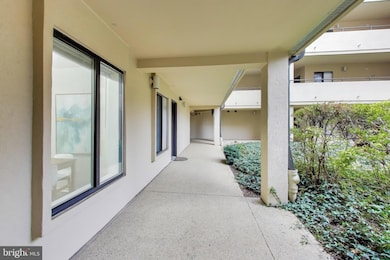 6060 California Cir unit 6060-1, Rockville, MD 20852 - photo 6