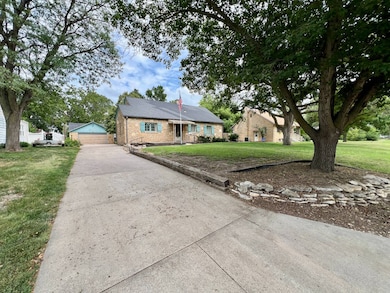 1208 N Hersey Ave, Beloit, KS 67420 - photo 2