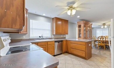 664 E Tyson St unit B, Chandler, AZ 85225 - photo 3