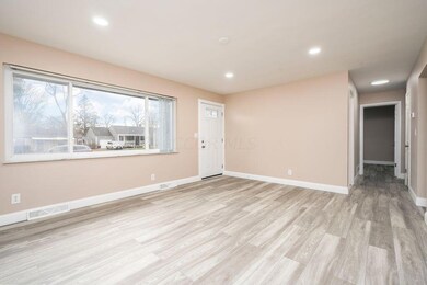 mls_R 2010 Radnor Road 0005