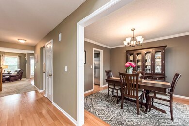 2046 Maxwell Ave, Lewis Center, OH 43035 - photo 5