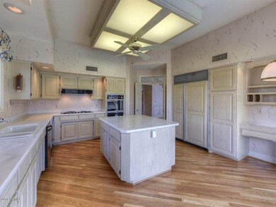 006_Kitchen