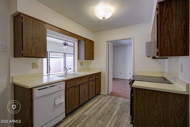 13804 N Silverbell Dr unit 15C, Sun City, AZ 85351 - photo 7