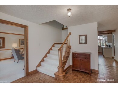 Spacious Foyer