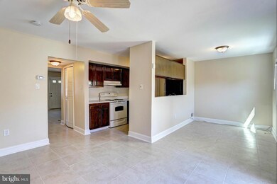 12009 Pheasant Run Dr, Laurel, MD 20708 - photo 5