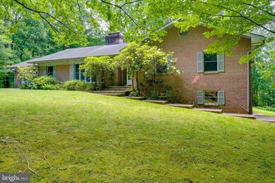 12100 Henderson Rd, Clifton, VA 20124 - photo 3