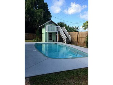 Swimming Pool/Hot Tub/Sauna.
