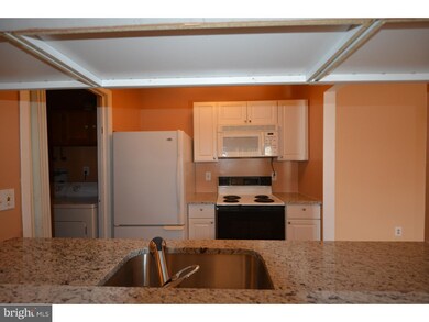 403 Lindsey Ct unit 403, Marlton, NJ 08053 - photo 5
