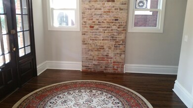 Entry brick