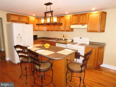 8743 Orchard Ave unit 1ST FLOOR, Pennsauken, NJ 08109 - photo 4