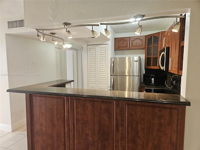 8145 NW 7th St unit 411, Miami, FL 33126 - photo 3