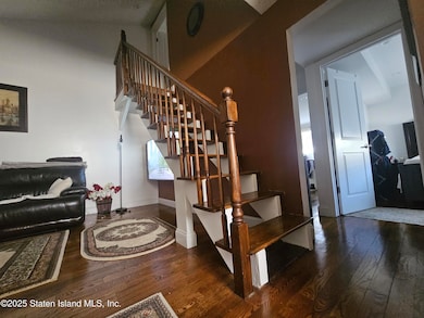 450 Drumgoole Rd W, Staten Island, NY 10312 - photo 3