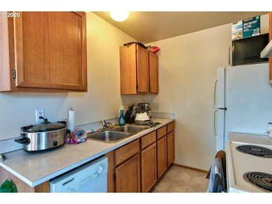 1580 Ferry Aly, Eugene, OR 97401 - photo 4