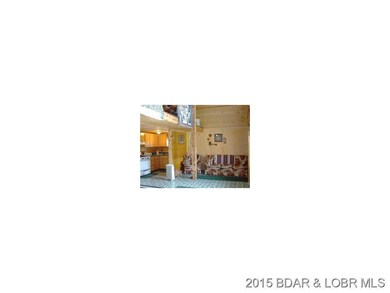 LIVING ROOM AREA