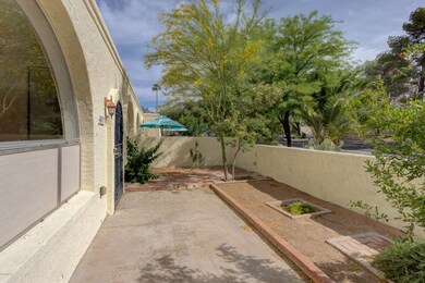 IMG_3849_50_51_Interior 2-1
