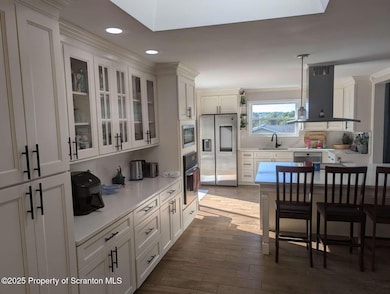 717 N Abington Rd, Waverly, PA 18471 - photo 2