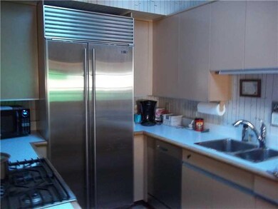 Kitchen. SS appliances all included.
