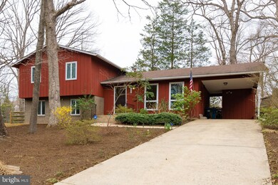 1448 Aldenham Ln, Reston, VA 20190 - photo 3