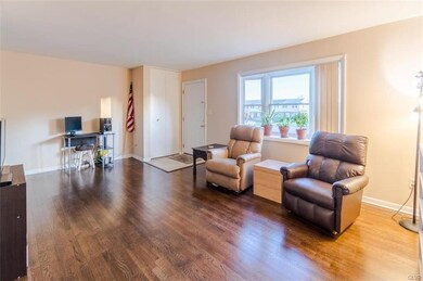 31 Madison Ln, Whitehall, PA 18052 - photo 2