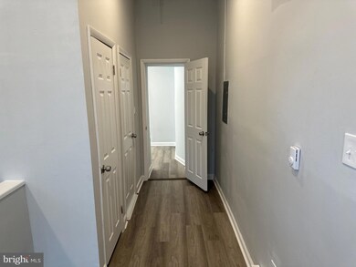 21 E Price St unit 1B, Philadelphia, PA 19144 - photo 4