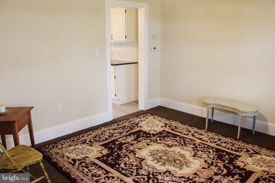 1126 W Ridge Rd, Marcus Hook, PA 19061 - photo 5