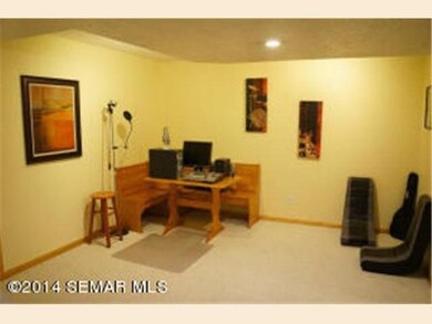 25321 Robin Ct, Trempealeau, WI 54661 - photo 3