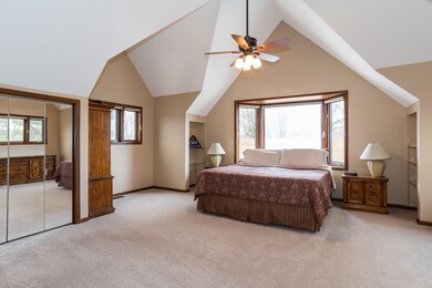 357 E Sherman Ave, Elmhurst, IL 60126 - photo 2