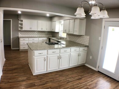 1515 Highland Dr, Bay City, TX 77414 - photo 5