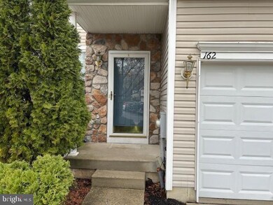 162 Chancellor Dr, Woodbury, NJ 08096 - photo 2