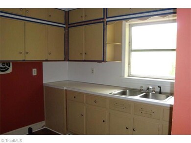 1505 Rolling Rd, Asheboro, NC 27205 - photo 3