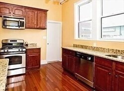 109 Cushing St unit 1, Cambridge, MA 02138 - photo 3