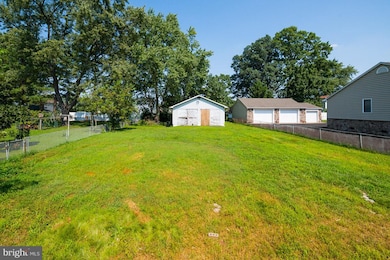 7324 Hughes Ave, Sparrows Point, MD 21219 - photo 2